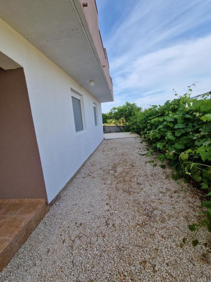Apartments Ema فير المظهر الخارجي الصورة