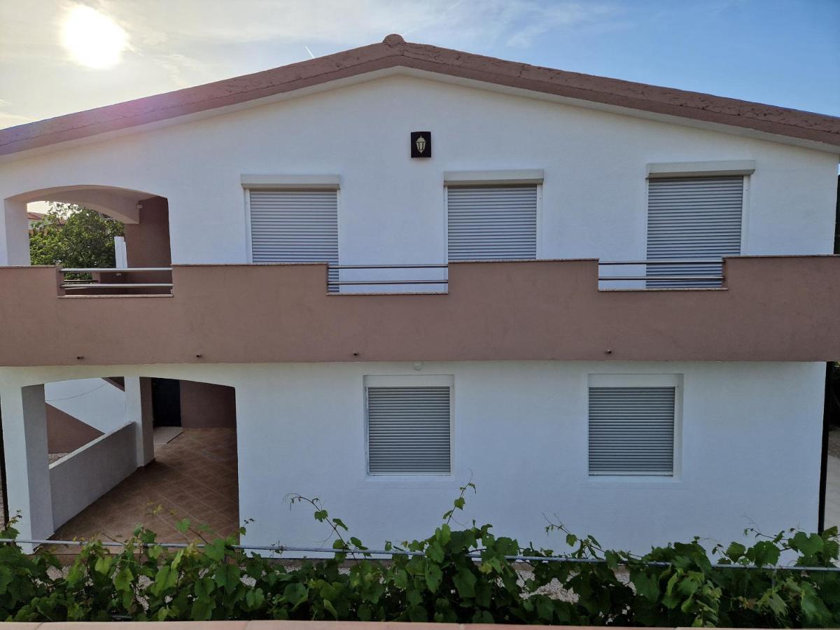 Apartments Ema فير المظهر الخارجي الصورة
