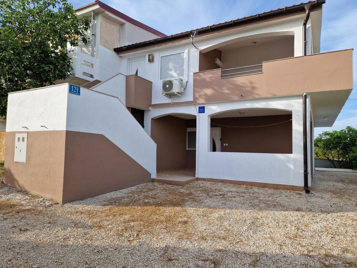 Apartments Ema فير المظهر الخارجي الصورة