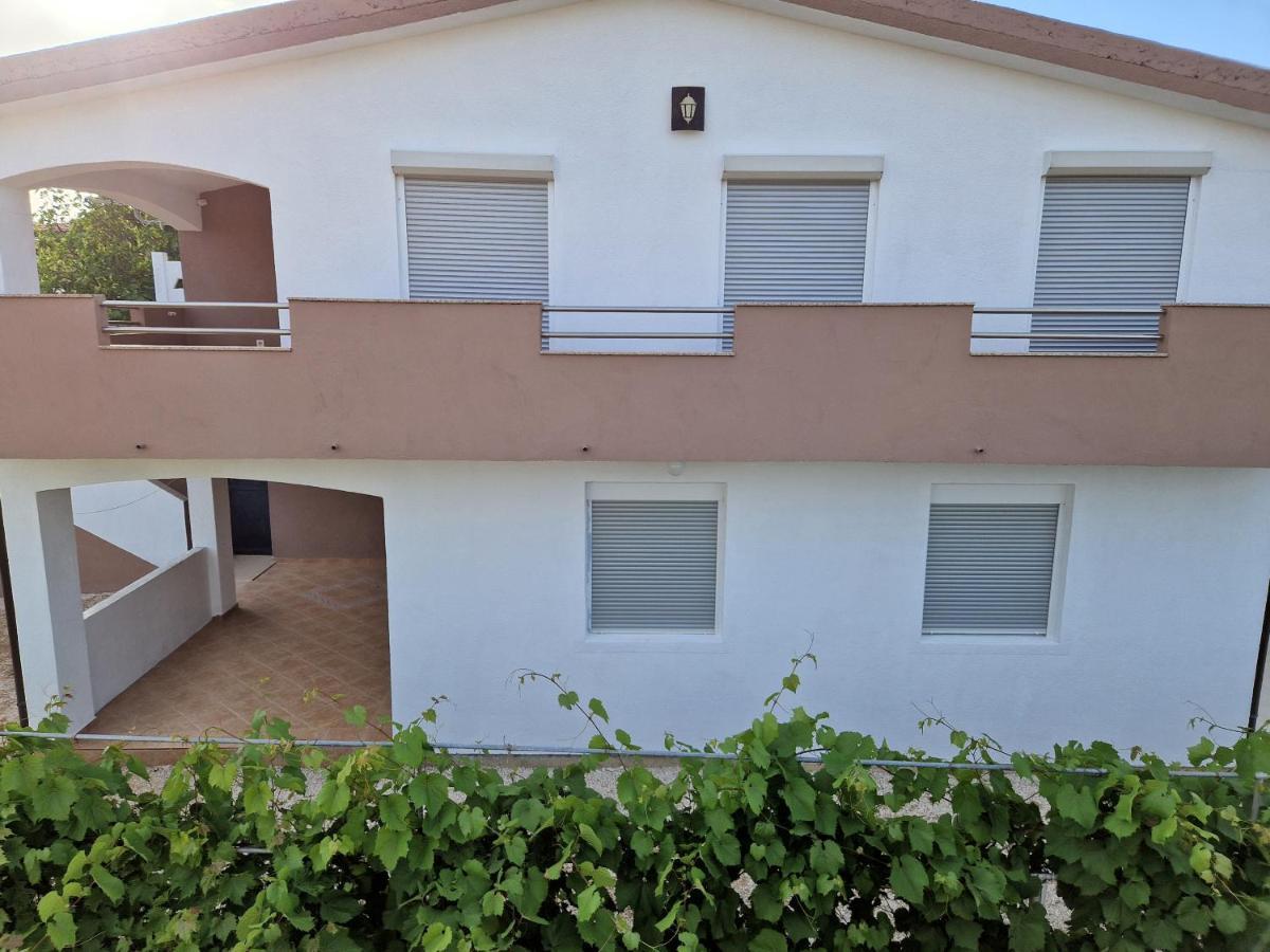 Apartments Ema فير المظهر الخارجي الصورة
