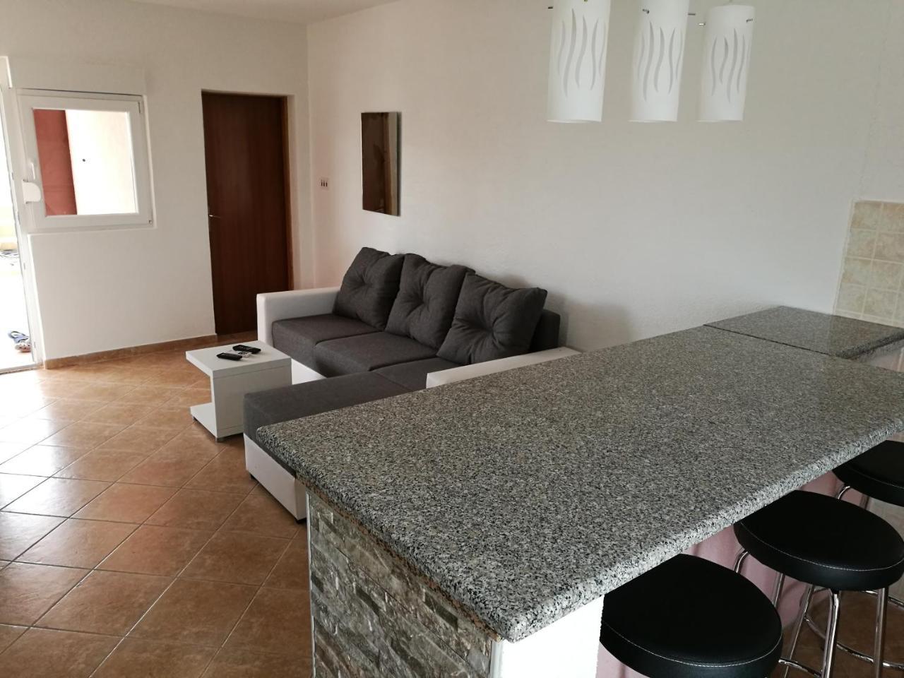 Apartments Ema فير المظهر الخارجي الصورة